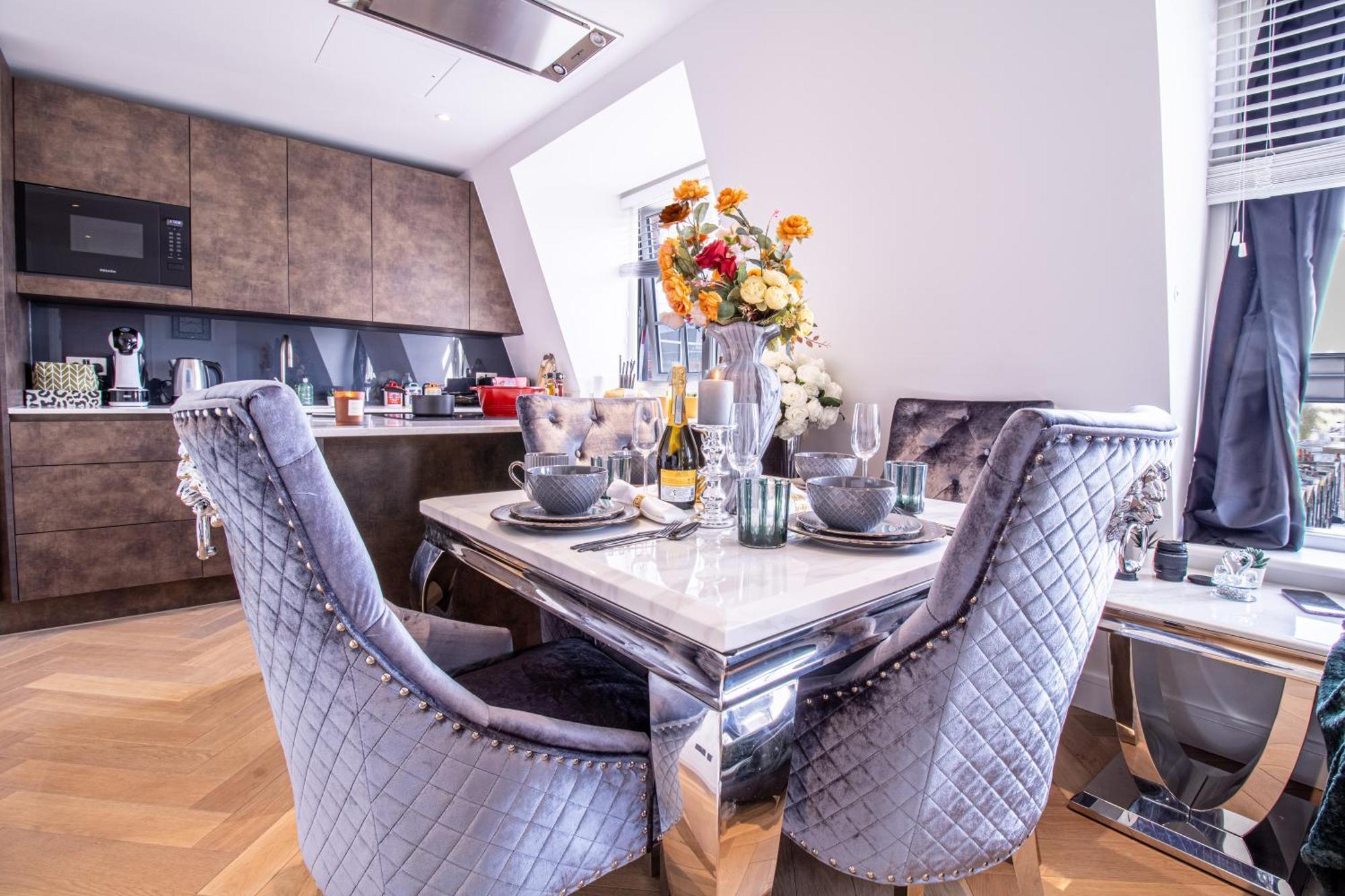Luxurious 1-Bedroom Penthouse In Marble Arch 71 Londres Exterior foto