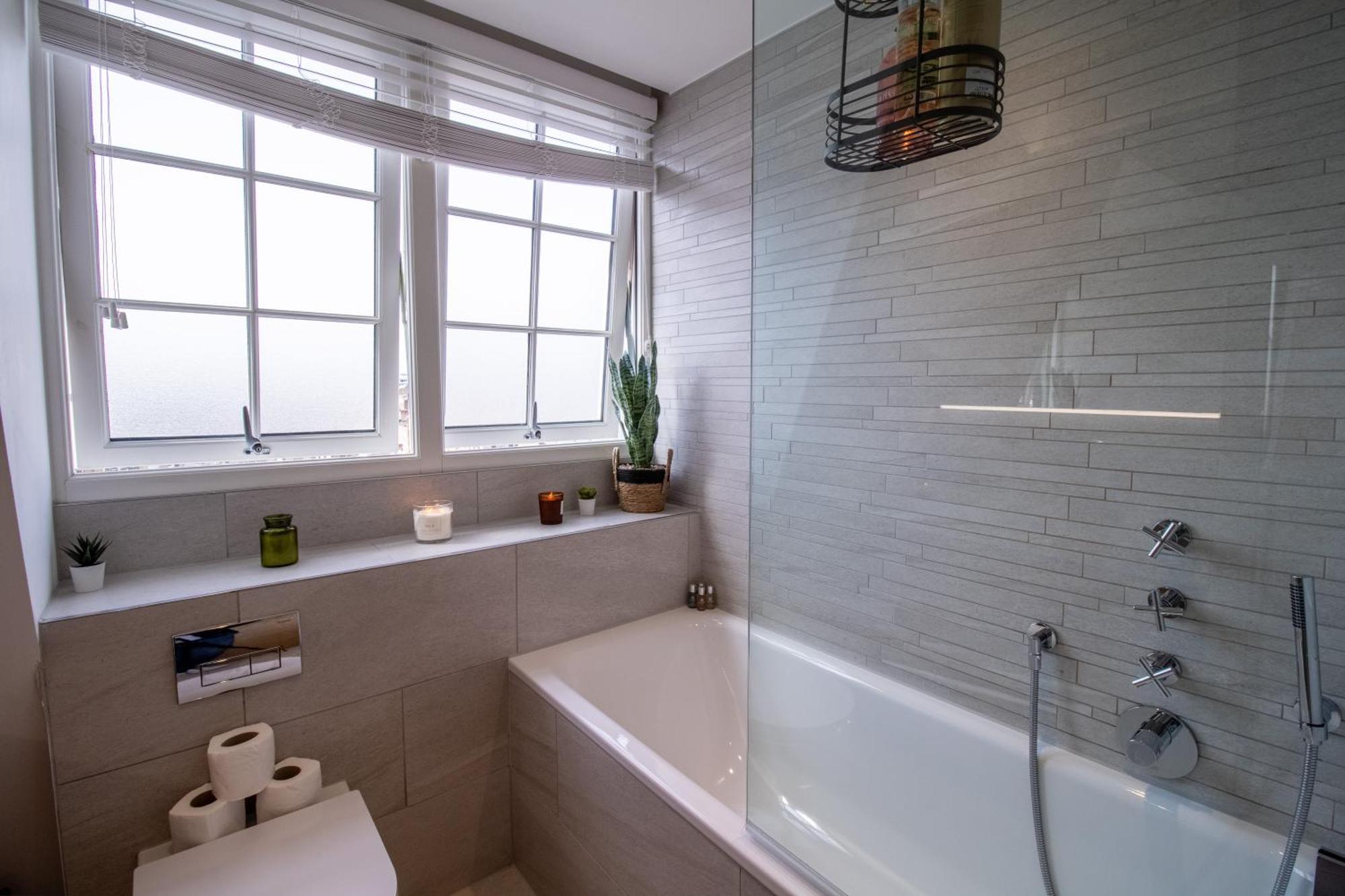 Luxurious 1-Bedroom Penthouse In Marble Arch 71 Londres Exterior foto